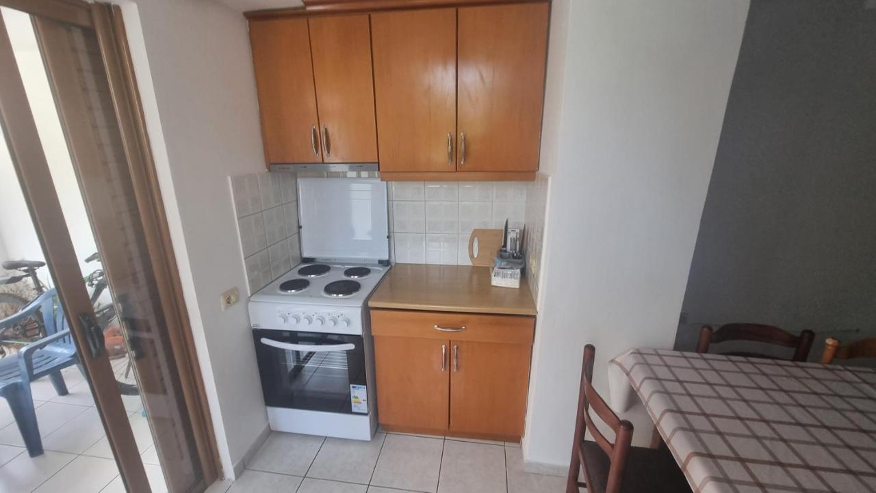 Teemo'S Apartments Sarande Exterior photo